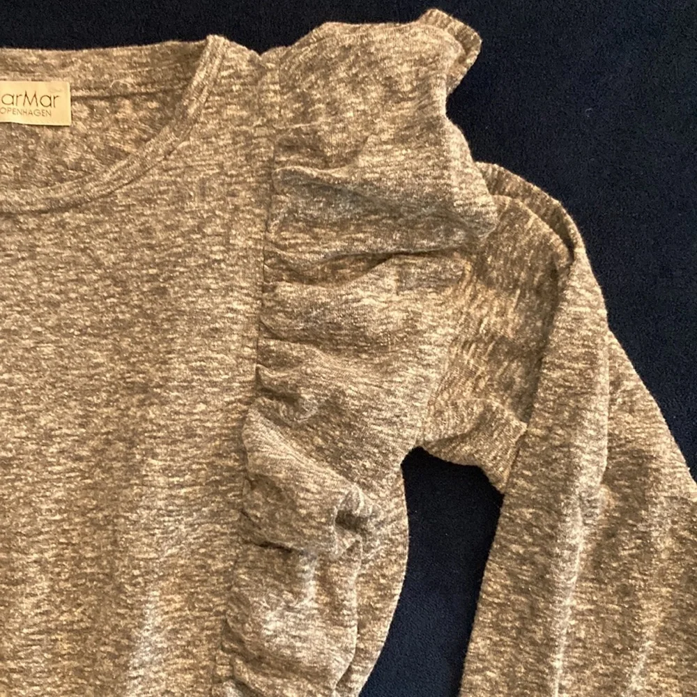 Heather Gray ruffle detail dress with drawstring cinch waist Size 6 - Picture 3 of 5